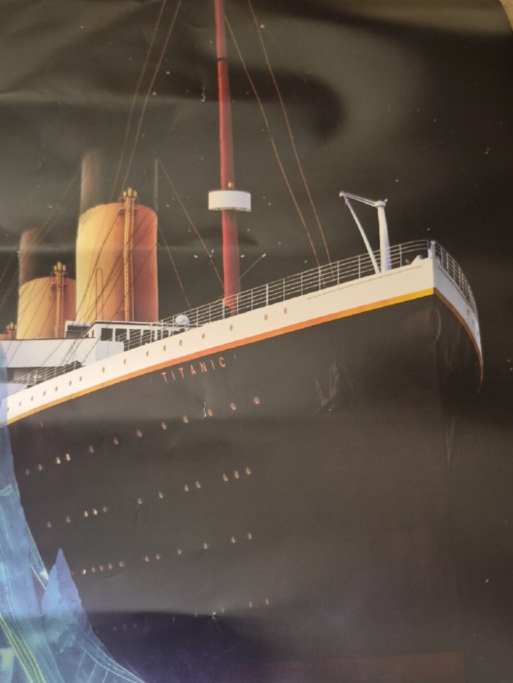 Titantic Poster - Picture 3 of 6